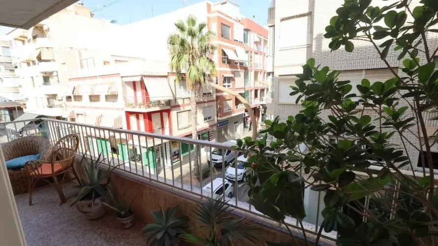 Apartamento de 3 dormitorios en Torrevieja, Spain No. 2660 № 3