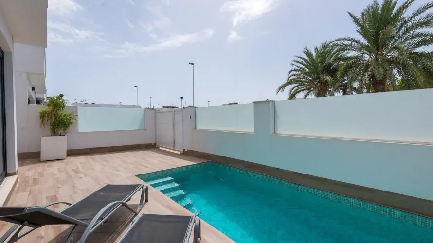 Villa de 121m² en Las Esperanzas, Spain No. 2598