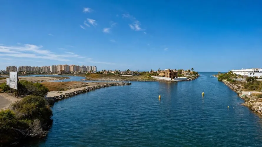 Villa de 3 dormitorios en La Manga del Mar Menor, Spain No. 2560 № 11