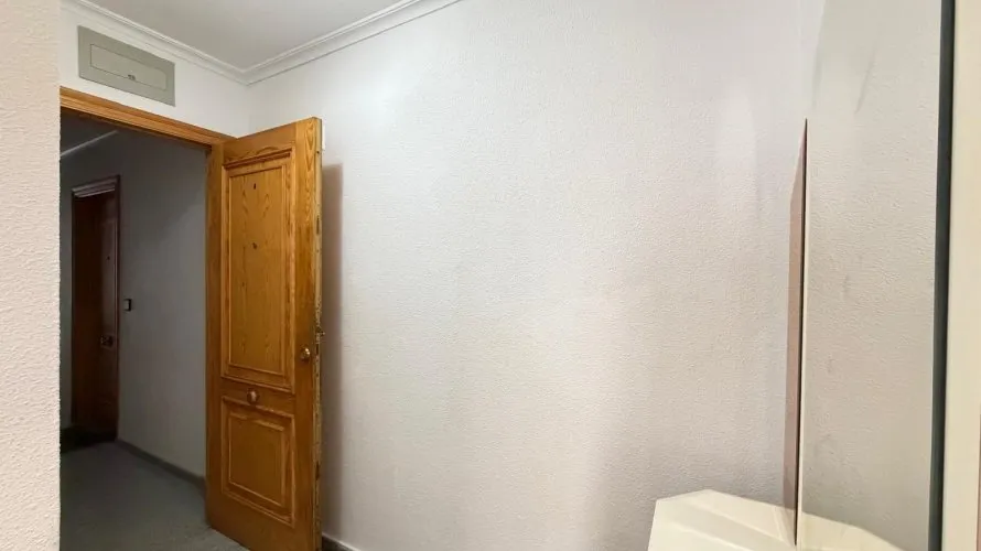 Apartamento de 2 dormitorios en Torrevieja, Spain No. 2629 № 25