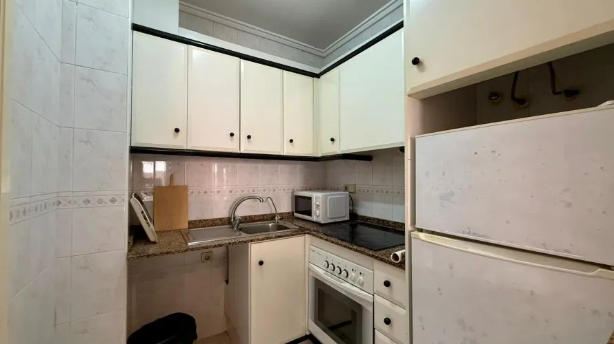 Apartamento de 2 dormitorios en Torrevieja, Spain No. 2527 № 14
