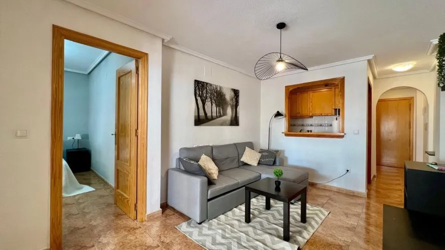 Apartamento de 1 dormitorio en Torrevieja, Spain No. 2639 № 15