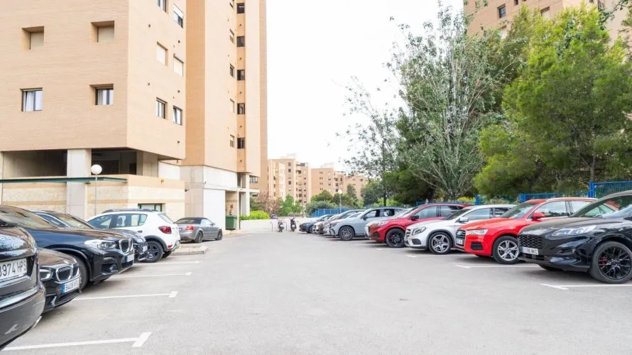 Apartamento de 3 dormitorios en Benidorm, Spain No. 2653 № 1