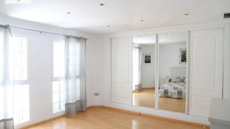 Apartment de 4 chambres à L'Eliana, Spain No. 1313 № 2