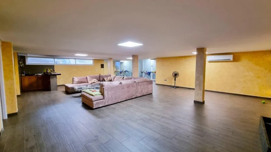Villa de 239m² à Torrevieja, Spain No. 181 № 7