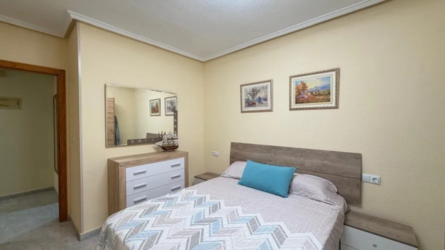 Apartment de 3 chambres à Torrevieja, Spain No. 996 № 10