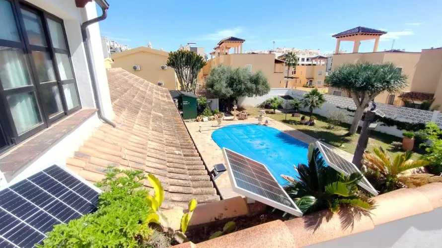 House de 209m² à Alicante, Spain No. 950 № 11