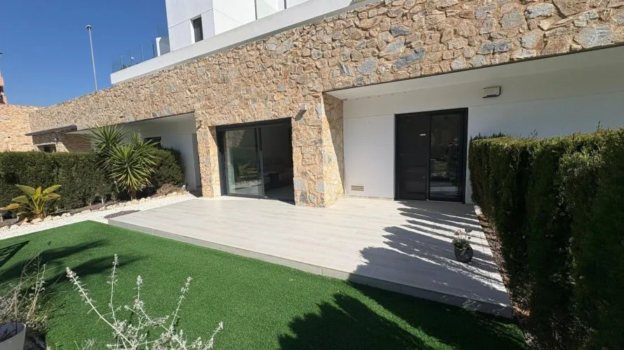 Apartment de 2 chambres à Villamartin, Spain No. 1002 № 4