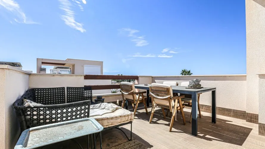 Villa de 101m² à Ciudad Quesada, Spain No. 1063 № 3