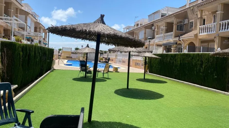 House de 3 chambres à Torrevieja, Spain No. 1135 № 14