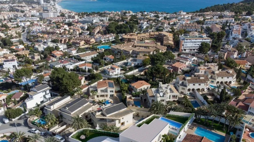 Villa de 4 chambres à Albir, Spain No. 803 № 16