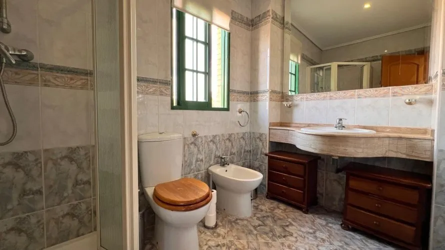 Villa de 480m² à Benidorm, Spain No. 656 № 15