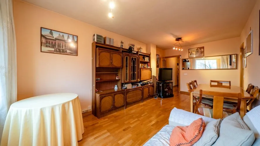 Apartment de 2 chambres à Madrid, Spain No. 1028 № 1