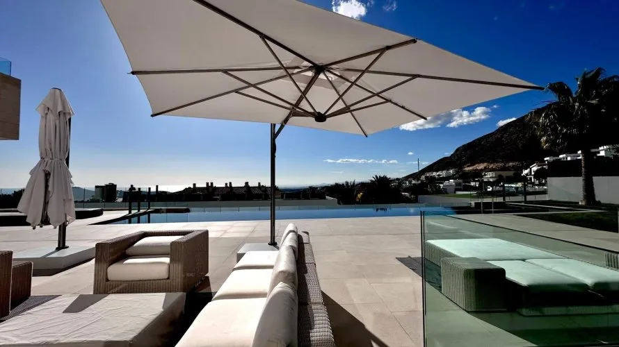 Villa de 691m² à Finestrat, Spain No. 710
