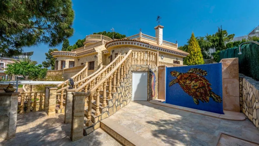 Villa de 4 chambres à Campoamor, Spain No. 1338 № 25