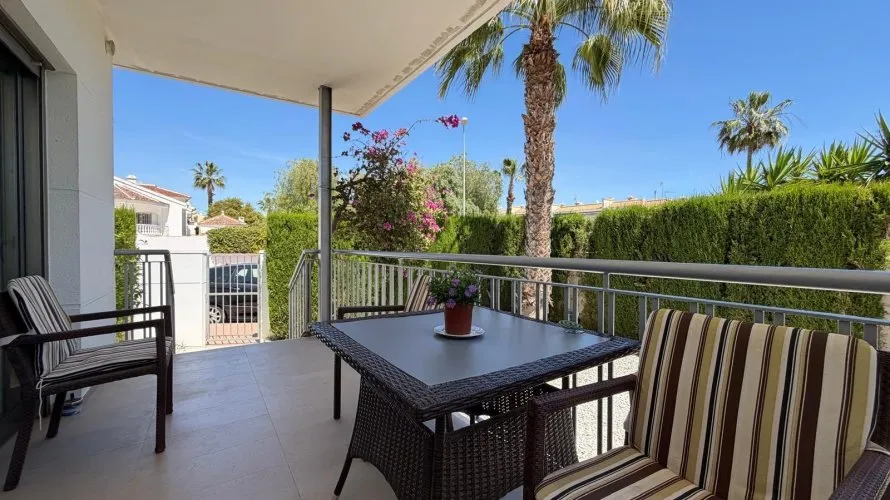 Villa de 4 chambres à Ciudad Quesada, Spain No. 1101 № 23