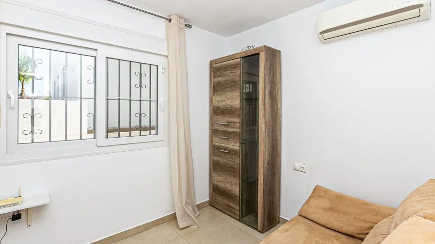 Villa de 143m² à San Fulgencio, Spain No. 1064 № 20