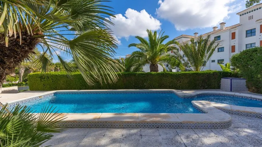 Villa de 5 chambres à Campoamor, Spain No. 1017 № 12