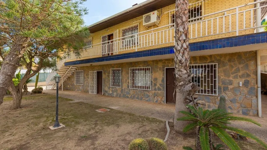 Villa de 5 chambres à Campoamor, Spain No. 1017 № 13