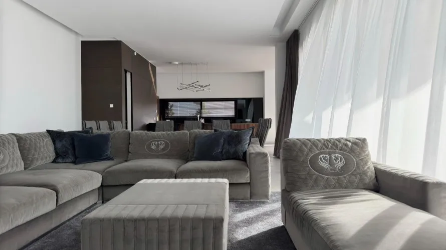 Villa de 691m² à Finestrat, Spain No. 710 № 5
