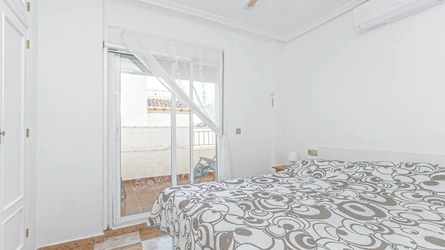 Apartment de 74m² à Playa Flamenca II, Spain No. 1083 № 27