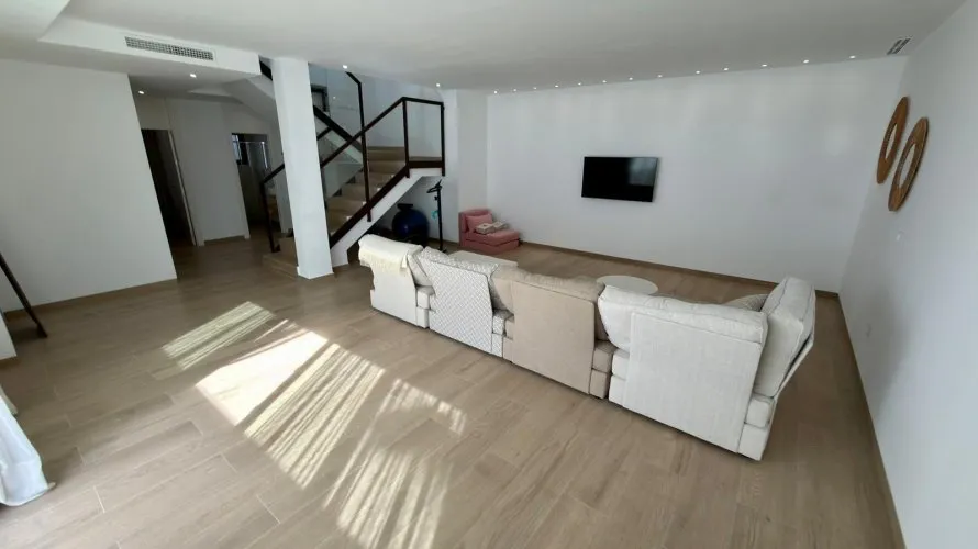 Villa de 5 chambres à Finestrat, Spain No. 1035 № 21