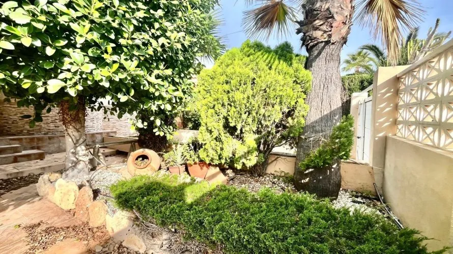 Villa de 4 chambres à Torrevieja, Spain No. 229 № 14