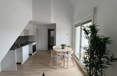 Penthouse de 2 chambres à Madrid, Spain No. 690