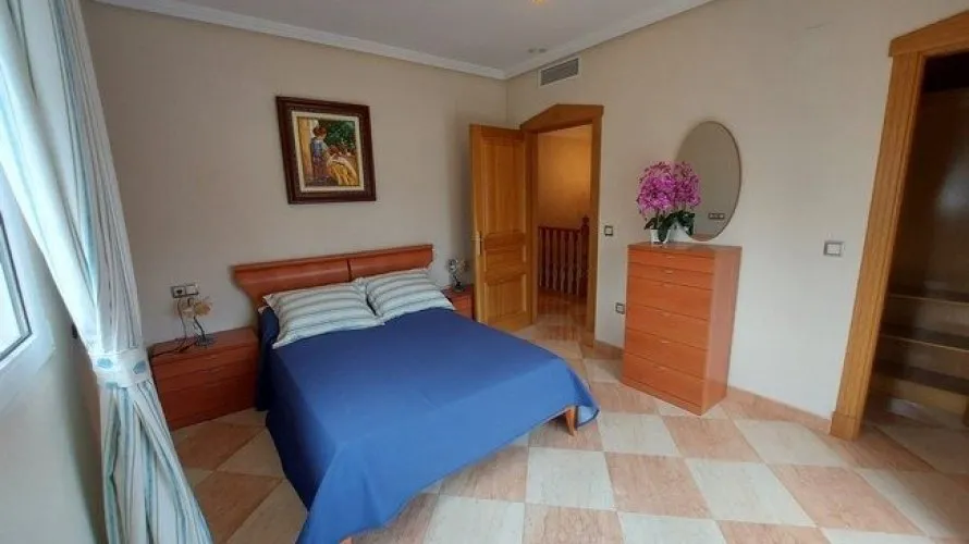 Villa de 5 chambres à La Veleta, Spain No. 334 № 4