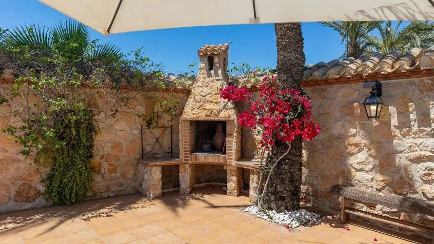 Villa de 4 chambres à Alicante, Spain No. 746 № 14
