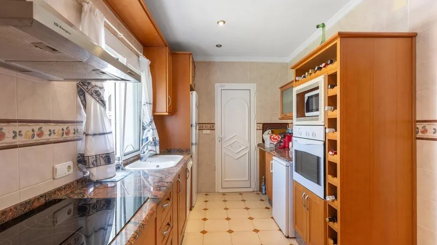 Villa de 4 chambres à Torrevieja, Spain No. 835 № 7