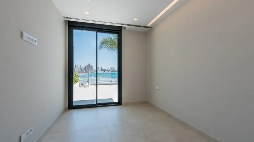 Apartment de 4 chambres à Benidorm, Spain No. 339 № 17