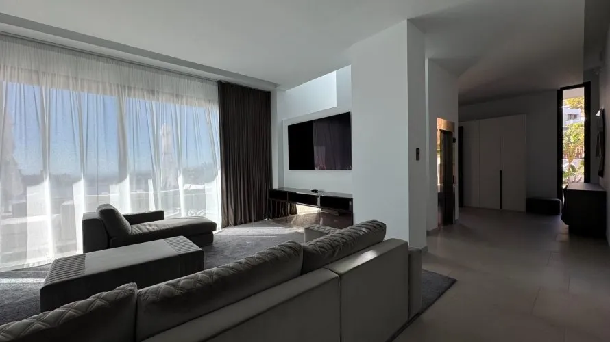 Villa de 691m² à Finestrat, Spain No. 710 № 12