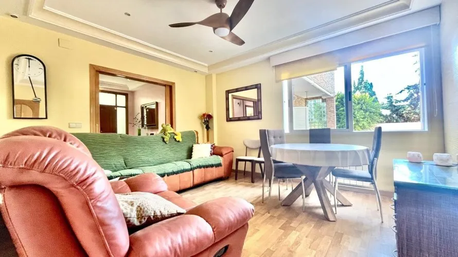 Villa de 4 chambres à Torrevieja, Spain No. 229 № 27