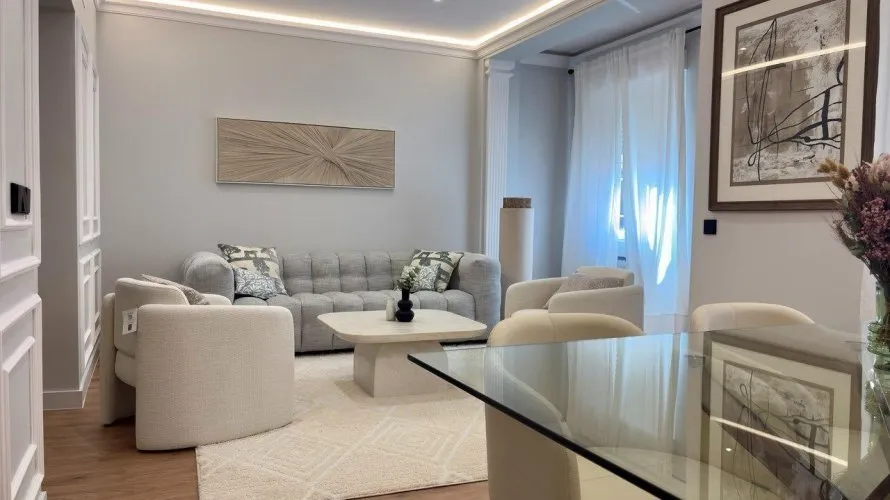 Apartment de 2 chambres à Madrid, Spain No. 1033 № 2