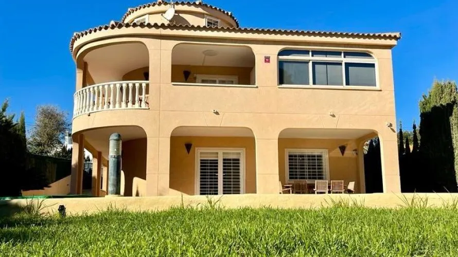 Villa de 4 chambres à Torrevieja, Spain No. 99 № 19