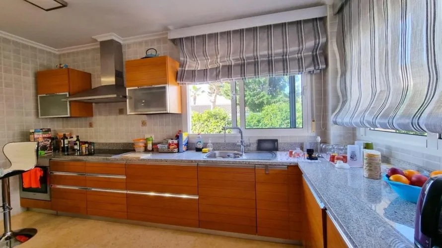 Villa de 239m² à Torrevieja, Spain No. 181 № 14
