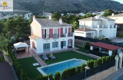 Villa de 4 chambres à Finestrat, Spain No. 260