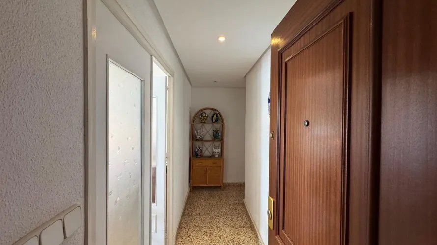 Apartment de 3 chambres à Torrevieja, Spain No. 1323
