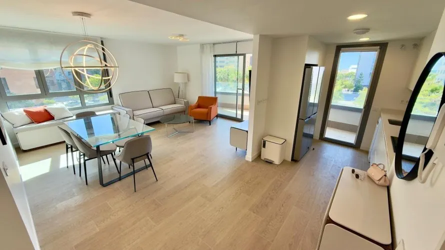 Apartment de 3 chambres à Alicante, Spain No. 1136
