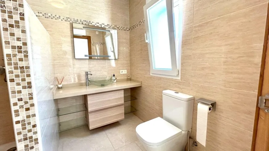 Villa de 5 chambres à Ciudad Quesada, Spain No. 1082 № 15