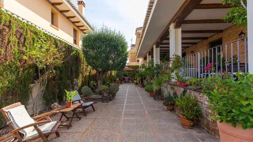 Villa de 6 chambres à La Veleta, Spain No. 1015 № 4