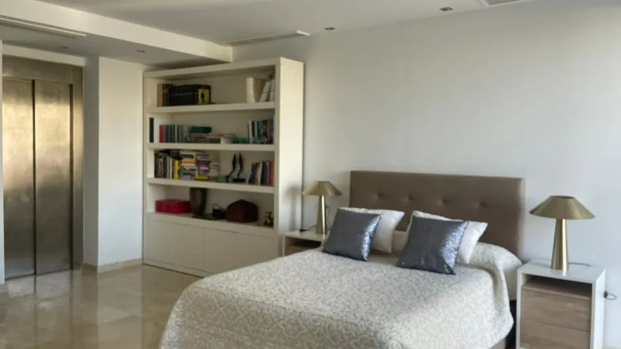 Villa de 5 chambres à Alicante, Spain No. 1239 № 3