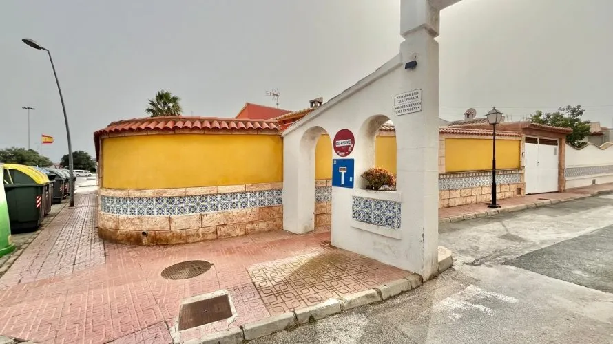 Apartment de 2 chambres à Torrevieja, Spain No. 1056 № 27