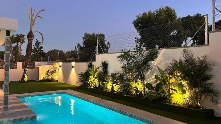 Villa de 3 chambres à Alicante, Spain No. 534 № 18
