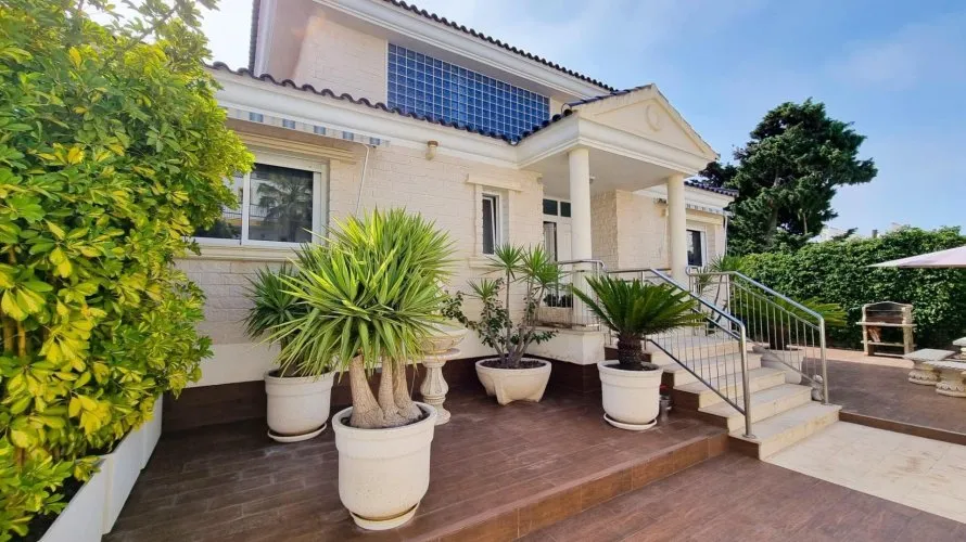 Villa de 239m² à Torrevieja, Spain No. 181 № 11