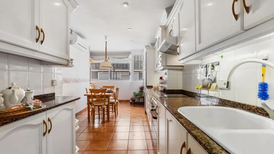 Apartment de 128m² à Torrevieja, Spain No. 982 № 14