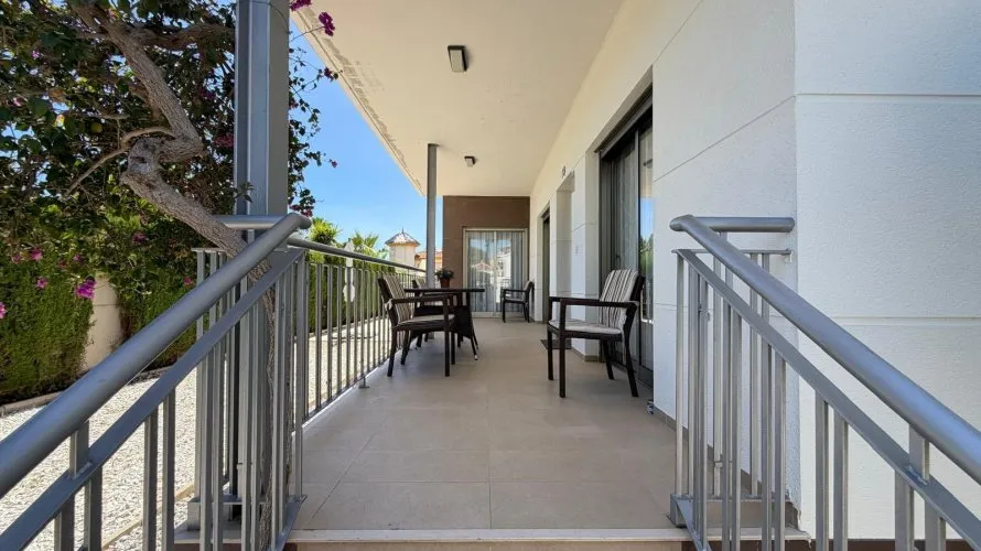 Villa de 4 chambres à Ciudad Quesada, Spain No. 1101 № 19