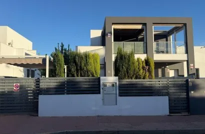 Apartment de 3 chambres à Torrevieja, Spain No. 167