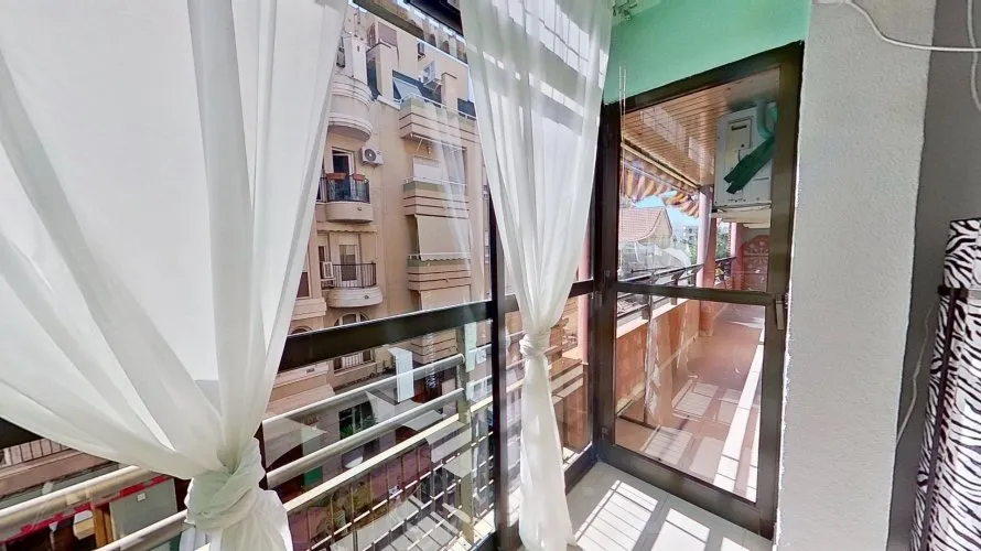 Apartment de 4 chambres à Torrevieja, Spain No. 1391 № 2